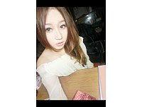 何禹潼资料,才华横溢的年轻艺术家，探索艺术与生活的交融